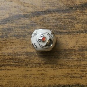 Olaf pandora charm
